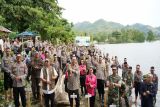 Polres Pasangkayu Sulbar gelar aksi tanam 1.000 pohon