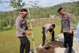 Polres Magelang Kota tanam 2.277 pohon di Desa  Sukosari