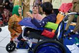 Australia sumbang kursi roda adaptif untuk 340 anak lumpuh otak di Jateng