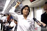 Menkeu Sri Mulyani mengajak masyarakat Jabodebek beralih ke LRT untuk atasi polusi