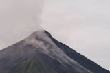 Pos PGA rekam 10 kali gempa guguran Gunung Karangetang