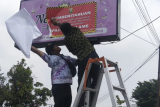 Pemerintah Kota Bandarlampung pasangi stiker penunggak pajak