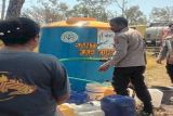 Polres  Kupang bantu air bersih untuk warga terdampak kekeringan
