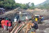 Seorang penambang emas ilegal di Riau tewas tertimbun longsor