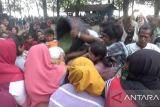 Mengenal budaya lewat tradisi Tolak Bala di Pantai Air Manis