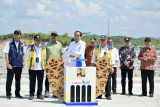 Presiden Jokowi memulai pengisian Bendungan Sepaku Semoi