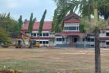 Revitalisasi tiang bendera dan pagar mulai dilakukan di Kantor Wali Kota Palu