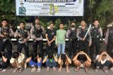 Polisi tangkap 12 remaja bersenjata tajam diduga hendak tawuran di Jakbar
