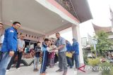 Semen Padang salurkan 121 paket bantuan perlengkapan sekolah