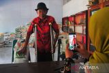 Penyaluran bantuan beras di Kudus