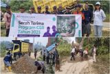 PT SLK bantu perbaikan jalan di Tumbang Kajuei sejak 2018