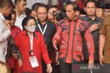 Jokowi pecat lima menteri PDIP hoaks!