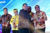 Pemkot Makassar menerima penghargaan TP2DD dari Kemenko Perekonomian