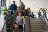 Kapolri Jenderal Pol Listyo Sigit Prabowo (kanan) dan Panglima TNI Laksamana TNI Yudo Margono (kiri) meninjau kesiapan pelaksanaan KTT AIS Forum 2023 di Bali Nusa Dua Convention Center, Nusa Dua, Kabupaten Badung, Bali, Senin (9/10/2023). ANTARA FOTO/Media Center KTT AIS Forum 2023/M Agung Rajasa/wsj.