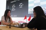 Dewi Citra dan Thi Mai Hung berbagi angka di Japfa Chess Festival 13