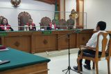 Hakim menunda sidang kasus dugaan korupsi Rektor Universitas Udayana