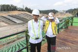 Jokowi : Progres jalan tol menuju IKN capai 55 persen