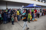 Penjualan paket sembako bersubsidi di Batam