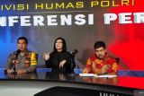 Densus 88 Polri menangkap dua tersangka teroris berencana gagalkan Pemilu 2024