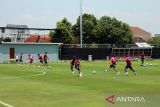 Timnas U-17 Spanyol latihan perdana di Lapangan Blulukan