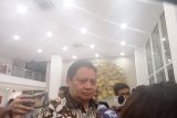 Airlangga sebut banyak kader Golkar, keluarga Bobby Nasution