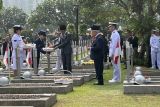 Presiden Jokowi memimpin upacara peringatan Hari Pahlawan di Kalibata