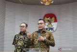 KPK geledah rumah Ketua Komisi IV DPR RI Sudin