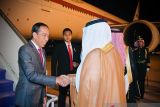 Presiden Joko Widodo tiba di Riyadh untuk hadiri KTT Luar Biasa OKI