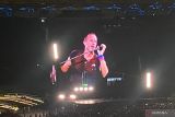 Grup band Coldplay buka konser perdananya di Jakarta dengan 