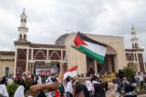 Jemaah Palestina diserang pemukim Israel saat shalat Magrib