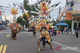 Babel Ethic Carnival Dalam Rangka Peringatan Hari Jadi Ke-23 Provinsi Kepulauan Bangka Belitung Tahun 2023 bertempat di Tugu Titik Nol Kilometer (Bersebelahan Rumah Dinas Walikota) Pangkalpinang. (ANTARA FOTO/Aprionis)