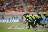 Perempat final Piala Dunia U-17: Lapangan JIS tergenang air hujan