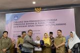 Balai Bahasa Sumsel  beri penghargaan kepada 45 lembaga di Palembang