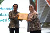 Unhas terima penghargaan UIGM kampus berkelanjutan di Timur Indonesia