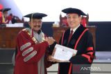 Theo Sambuaga raih doktor di Universitas pertahanan dengan cumlaude