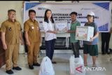 Bandara Samrat bagikan bantuan pangan bagi warga Sulut jelang Natal