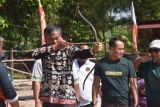 Panahan berkuda pertama di Sumbar hadir di Pariaman