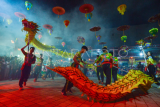 Atraksi tarian naga klenteng See Hin Kiong Padang salah satu foto terbaik 2023