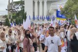 Ribuan relawan kumpul sambut Prabowo di Bandarlampung