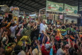 Ganjar Pranowo blusukan di Pasar Kanjen Pekalongan
