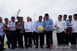 Gubernur Ansar resmikan penggunaan pelabuhan pengumpan di Natuna