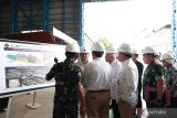 Menhan Prabowo harap industri pertahanan mampu buat kapal perang destroyer
