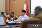 472 Orang Satlinmas PAM TPS Pemilu 2024 Kota Solok Diserahterimakan