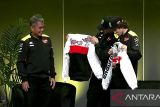 MotoGP: Rossi pakai jaket batik saat peluncuran VR46