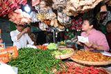 Jokowi tinjau stok dan harga pangan di Pasar Wonogiri