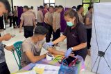 Ratusan personel polri BKO TPS Pemilu jalani pemeriksaan kesehatan