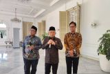 Wapres Ma'ruf Amin gunakan hak pilih Pemilu 2024 di TPS Cimanggis Depok