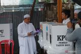 Rizieq Shihab memilih di TPS 47 Petamburan