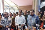 Presiden Jokowi bertemu Prabowo-Gibran pada malam hari usai pencoblosan