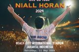 elijah woods tamu istimewa di konser Niall Horan di Jakarta